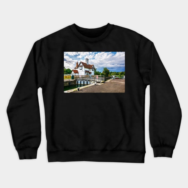 The Lock Keeper's Cottage At Goring Crewneck Sweatshirt by IanWL